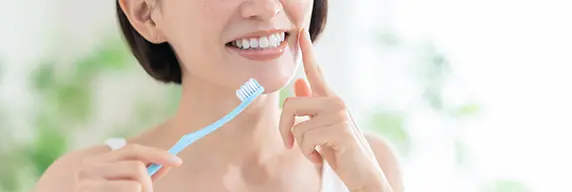 コラム:マスクを外す機会が増える季節に。歯のクリーニングやホワイトニングで口元の印象を整えませんか